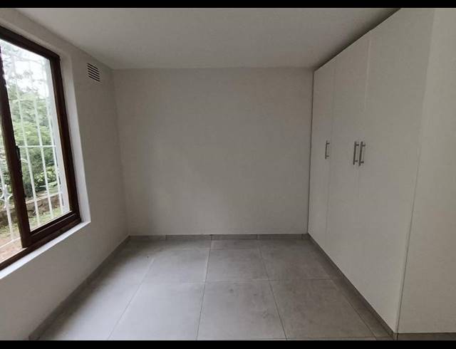 4 BEDROOM TOWNHOUSE FOR SALE IN MARINA BEACH